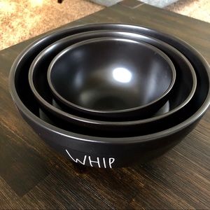 ❌ Sold ❌ Rae Dunn Set of 3 Black Mixing Bowls